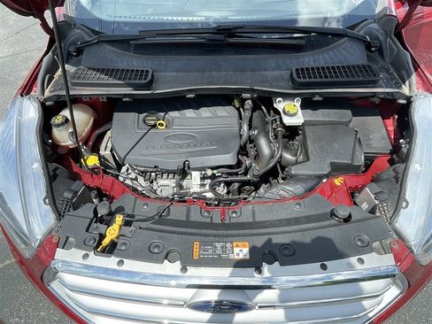 Used 2017 Ford Escape SE w/ Equipment Group 201A AWD/4WD image 26