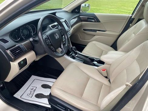 Used 2017 Honda Accord EX-L image 9