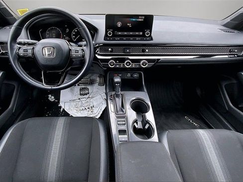Used 2023 Honda Civic Sport image 12