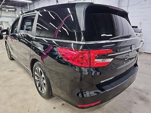 Used 2024 Honda Odyssey EX-L image 2