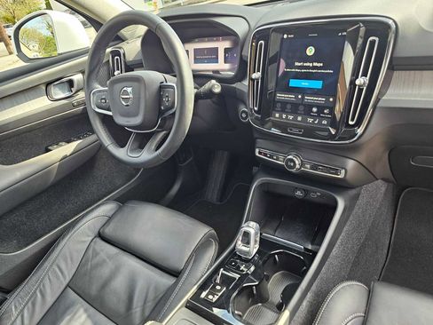 Certified 2023 Volvo XC40 B5 Plus w/ Driver Assist Package image 12