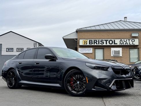 Used 2026 BMW M5 w/ Carbon Package AWD/4WD image 47