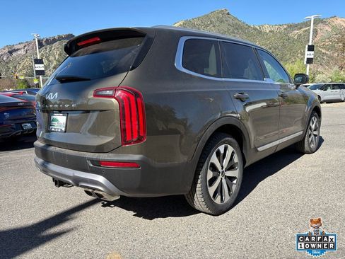 Certified 2022 Kia Telluride EX w/ EX Premium Package image 9