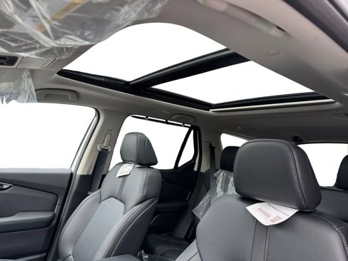 New 2025 Honda Pilot Touring image 10