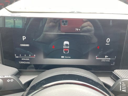 Certified 2025 Nissan Kicks SR image 12