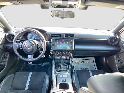 Used 2024 Toyota GR86 Premium image 21