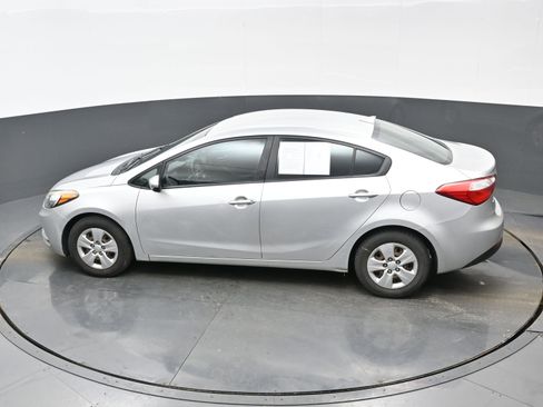 Used 2014 Kia Forte LX image 29