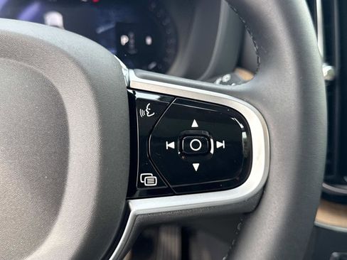 New 2026 Volvo XC60 B5 Plus w/ Climate Package image 27