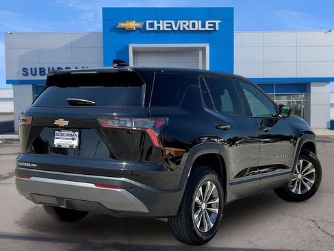 Used 2026 Chevrolet Equinox LT w/ Convenience Package II AWD/4WD image 4