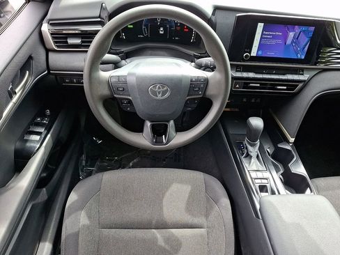 Used 2025 Toyota Camry LE FWD image 12