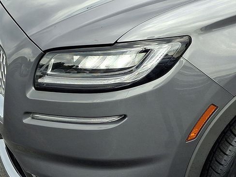 Certified 2023 Lincoln Nautilus AWD w/ Premium Package image 9