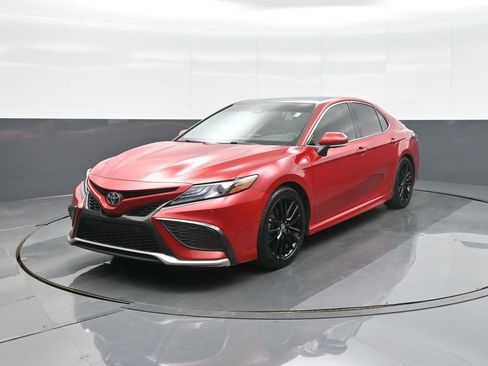 Used 2021 Toyota Camry XSE w/ Navigation Package AWD/4WD image 5