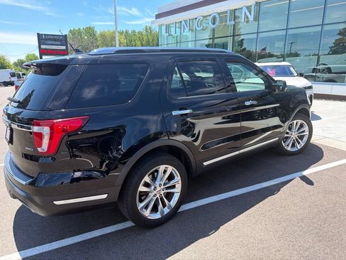 Used 2018 Ford Explorer Limited w/ Equipment Group 301A AWD/4WD image 5