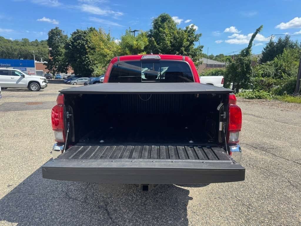 Used 2023 Toyota Tacoma SR5 AWD/4WD image 6