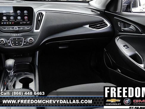 Used 2025 Chevrolet Malibu LT FWD image 31