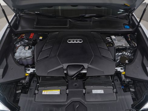 Used 2019 Audi Q8 Premium Plus image 30