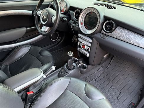 Used 2009 MINI Cooper Clubman S image 18