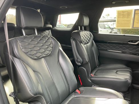 Used 2022 Hyundai Palisade Calligraphy image 25