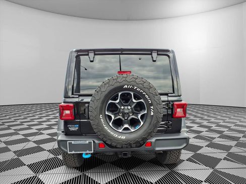 Used 2023 Jeep Wrangler Unlimited Rubicon 4xe w/ Cold Weather Group AWD/4WD image 25