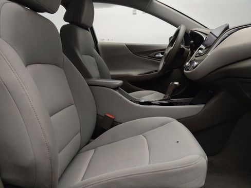 Used 2020 Chevrolet Malibu LS image 21