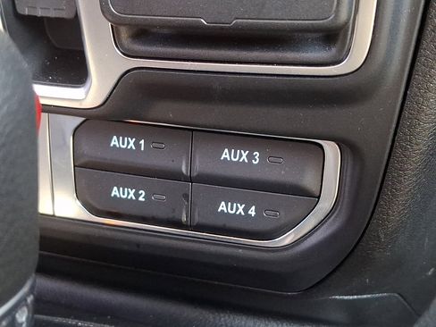 Used 2026 Jeep Gladiator Mojave AWD/4WD image 27