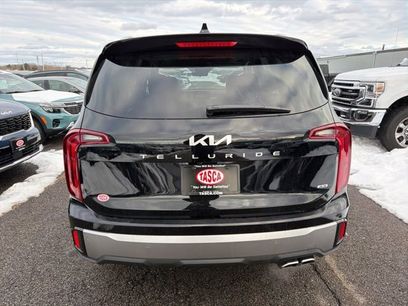 New 2025 Kia Telluride S
