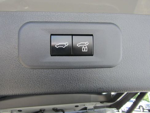 Used 2025 Lexus TX 500h AWD w/ Technology Package image 28