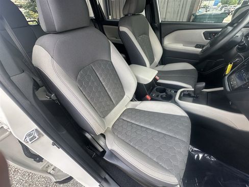 Used 2025 Subaru Forester AWD/4WD image 14
