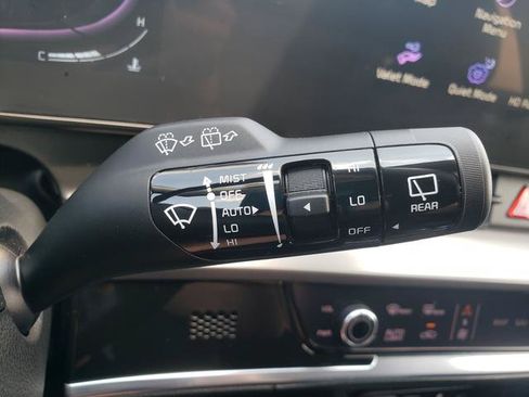 Certified 2023 Kia Sportage EX FWD image 28