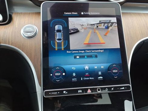 Used 2024 Mercedes-Benz C 300 Sedan image 33