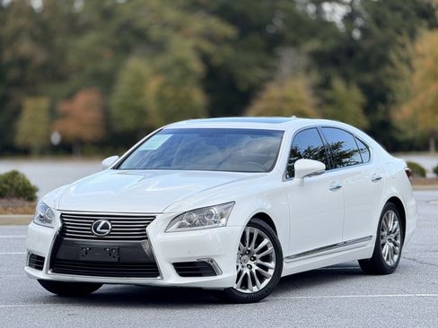 Used 2014 Lexus LS 460 image 7