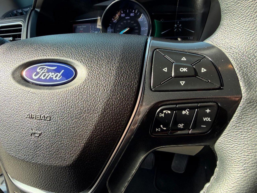 Used 2018 Ford Explorer Limited w/ Ford Safe & Smart Package FWD image 29