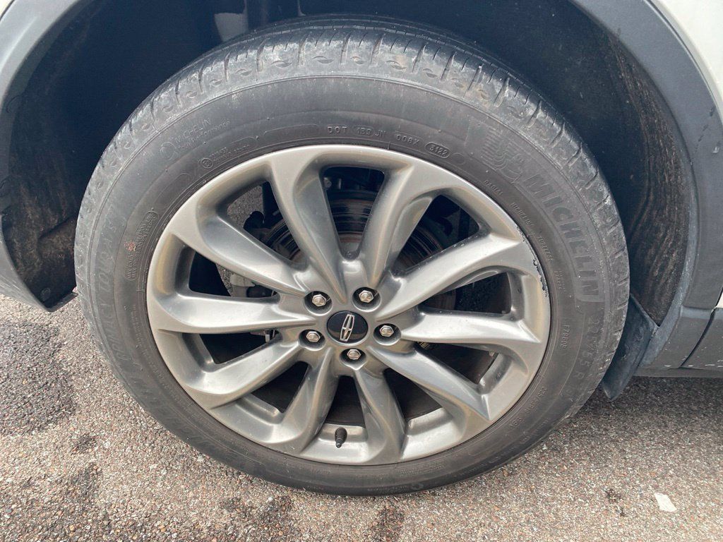 Used 2022 Lincoln Corsair AWD w/ Premium Package image 10