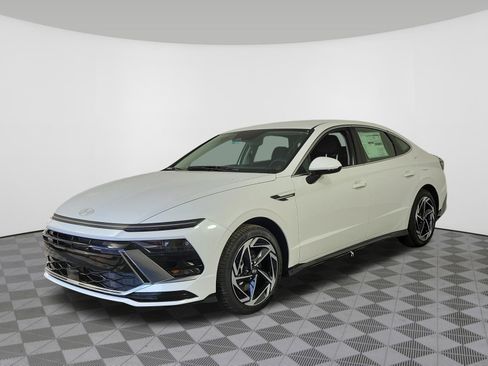 New 2026 Hyundai Sonata SEL FWD image 40