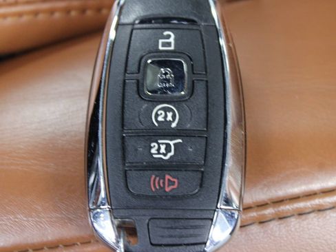 Used 2019 Lincoln Navigator Reserve AWD/4WD image 72
