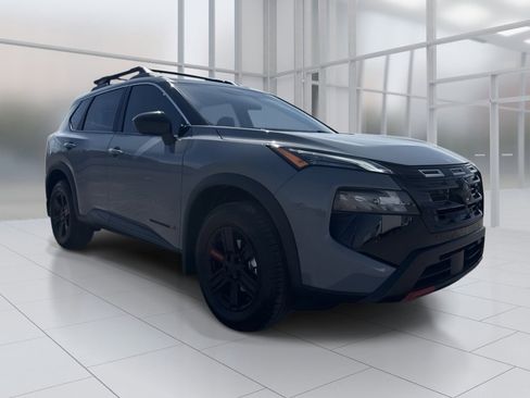New 2026 Nissan Rogue SV image 7