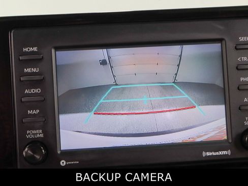 Used 2021 Toyota RAV4 LE image 18