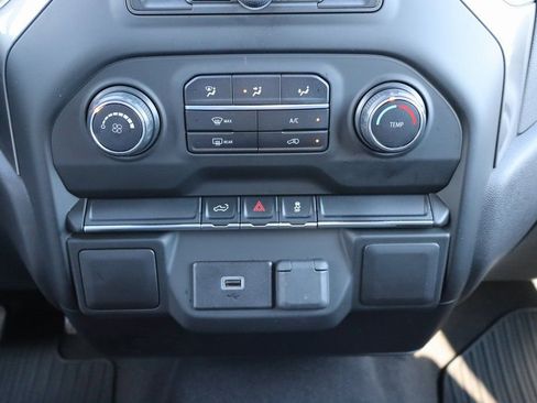 Used 2020 Chevrolet Silverado 1500 Custom w/ Custom Value Package image 12