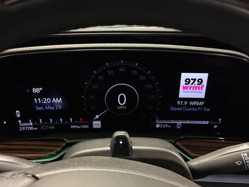 Certified 2024 Cadillac Escalade ESV Premium Luxury w/ Performance Package AWD/4WD image 15