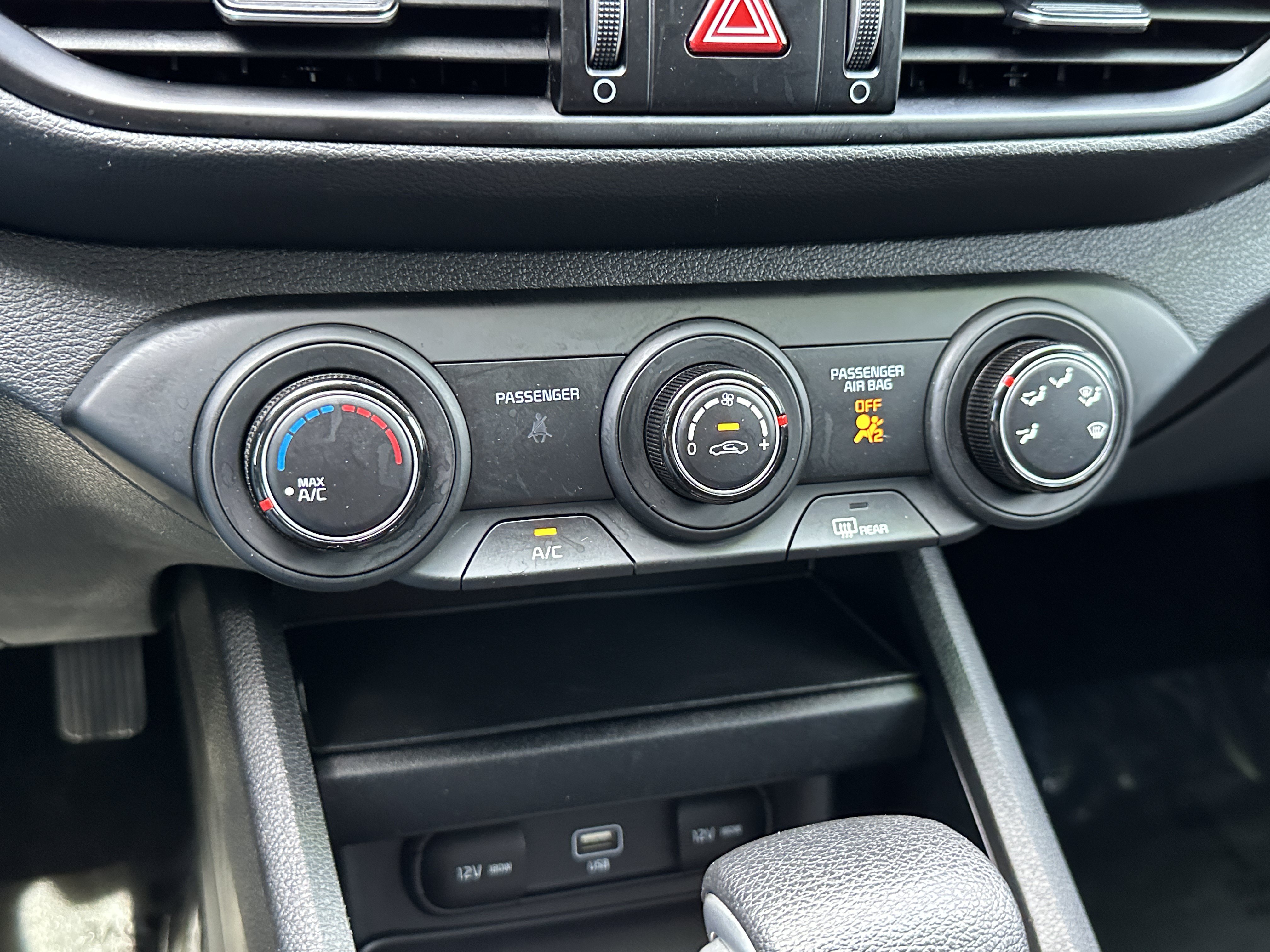 Certified 2023 Kia Forte LXS FWD image 30