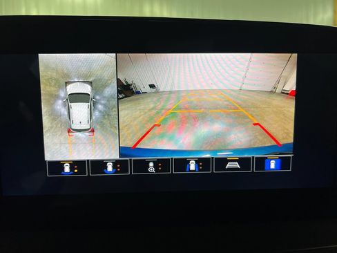 Used 2024 Buick Encore GX Avenir w/ Avenir Technology Package AWD/4WD image 24