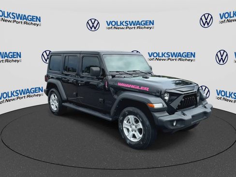 Used 2021 Jeep Wrangler Unlimited Sport AWD/4WD image 2