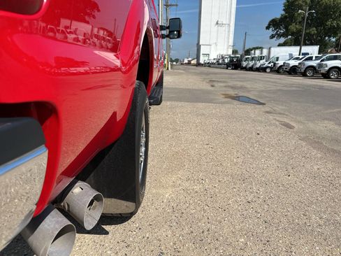 Used 2014 Ford F350 Lariat w/ Lariat Interior Package image 28