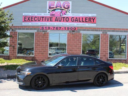 Used 2023 Honda Civic Sport image 1