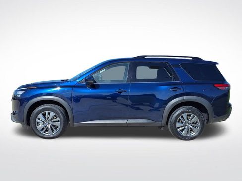 Used 2025 Nissan Pathfinder SV AWD/4WD image 5