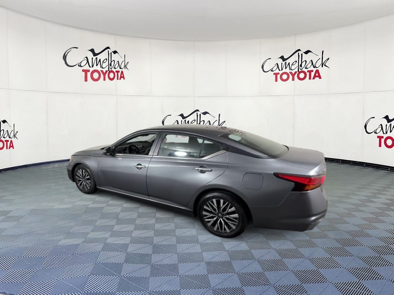 Used 2023 Nissan Altima 2.5 SV FWD image 8