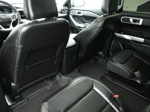 Used 2023 Ford Explorer XLT w/ Equipment Group 202A image 22
