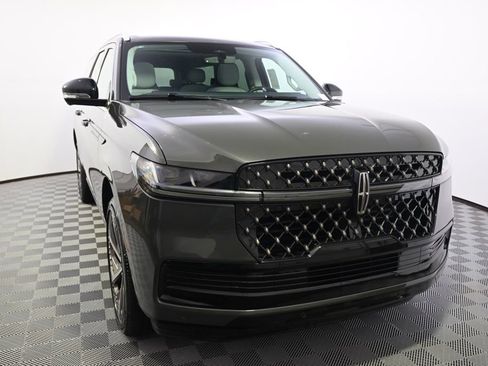 New 2026 Lincoln Navigator L Black Label image 9