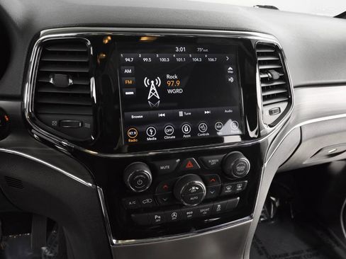 Used 2019 Jeep Grand Cherokee Limited w/ Luxury Group II image 19