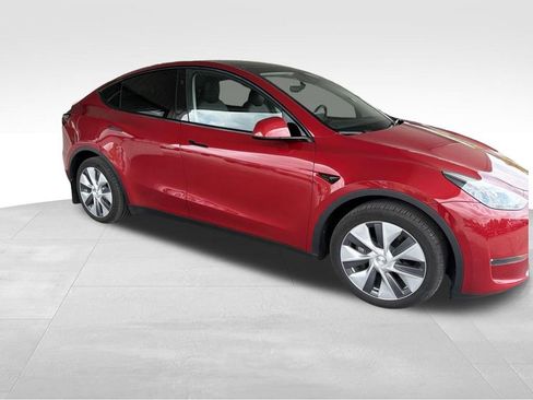 Used 2023 Tesla Model Y Long Range AWD/4WD image 7